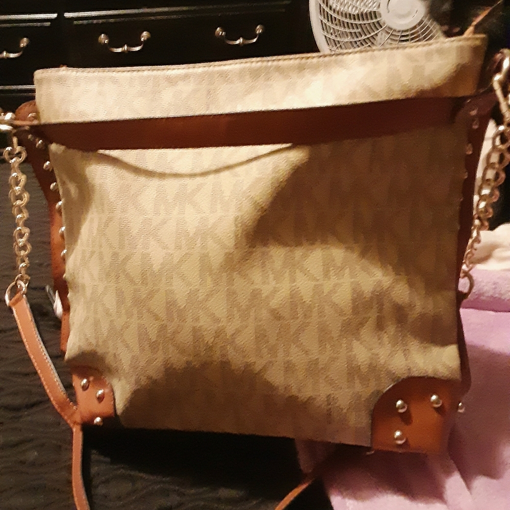 Michael Kors purse
